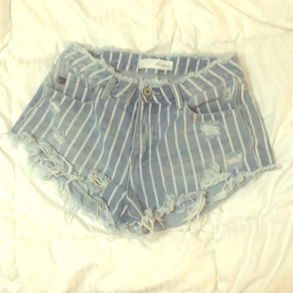 Kancan distressed, striped jean cut off shorts